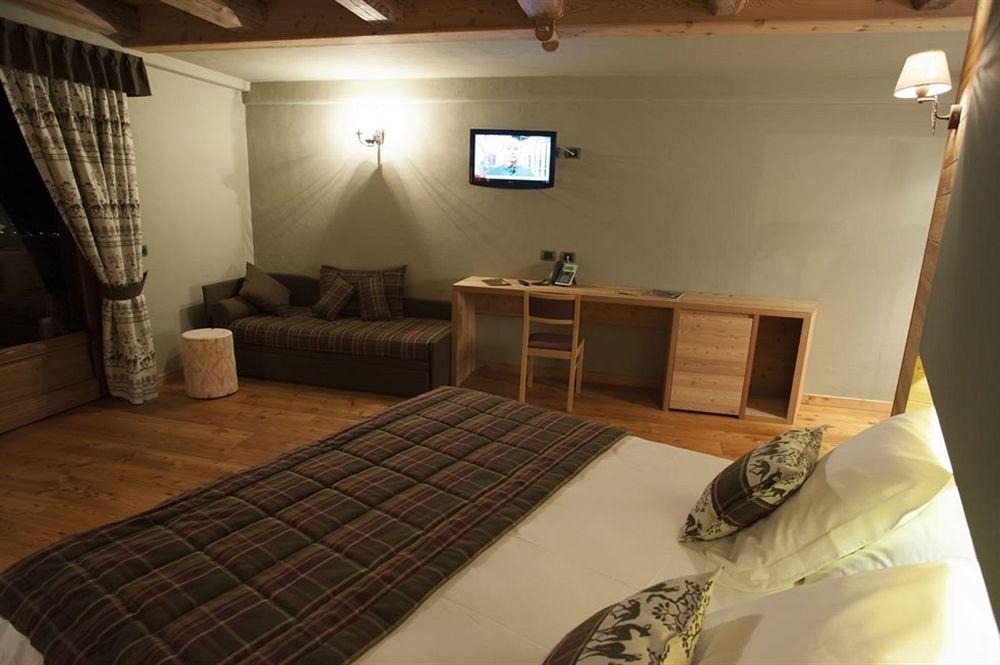 La Madonnina Del Gran Paradiso Wellness Hotel Cogne Exterior foto