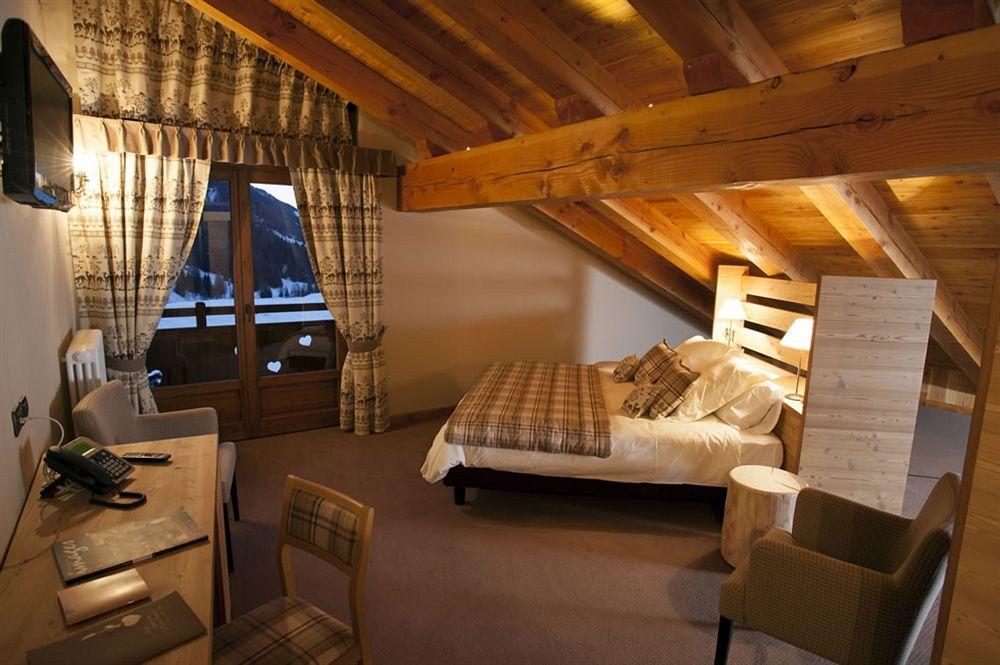 La Madonnina Del Gran Paradiso Wellness Hotel Cogne Exterior foto